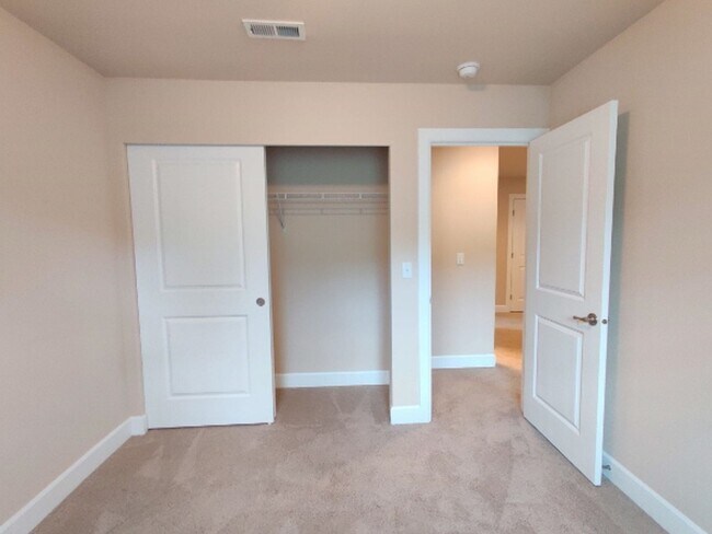 Building Photo - 1580 Ridgeview Loop SW