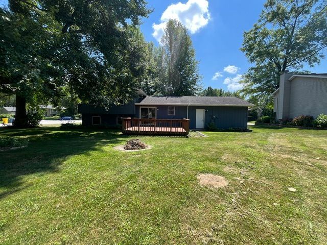 Building Photo - 852 Burr Oak Dr