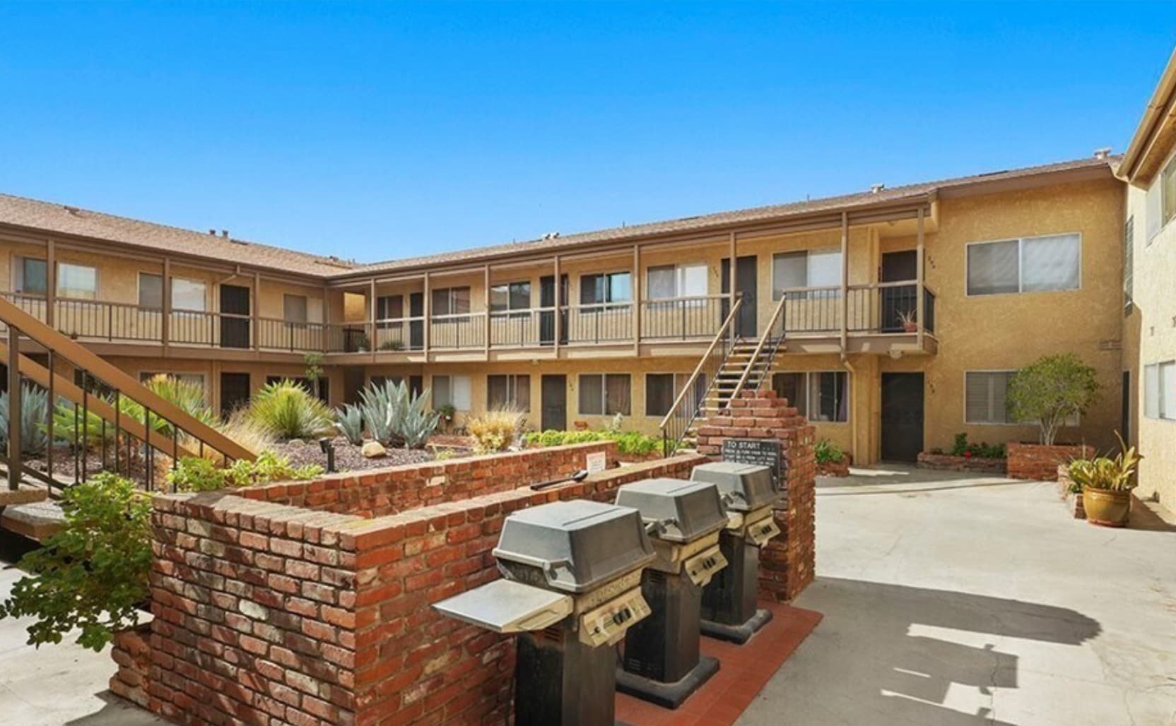 Building Photo - 4633 Marine Ave