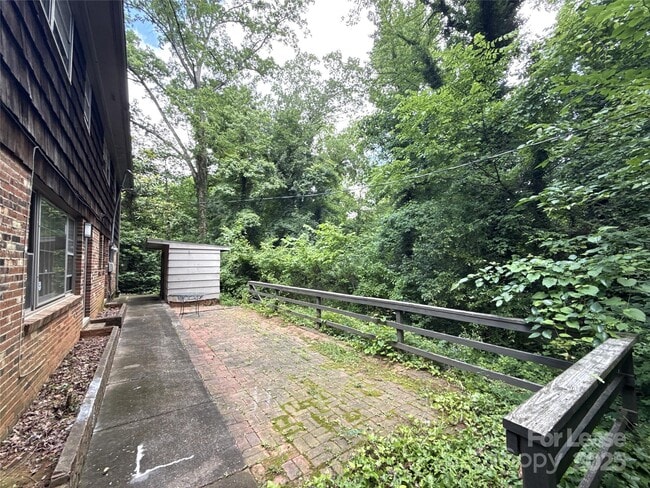 Building Photo - 3619 Havenwood Rd