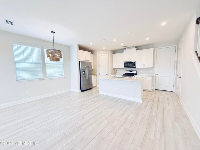 Building Photo - 14161 Sea Wave Ln