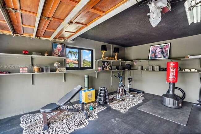 Building Photo - 9600 SW 147th St