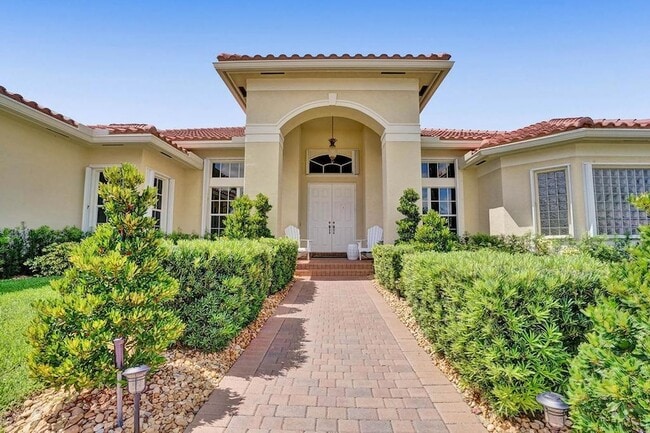 Building Photo - 14985 SW 38th St