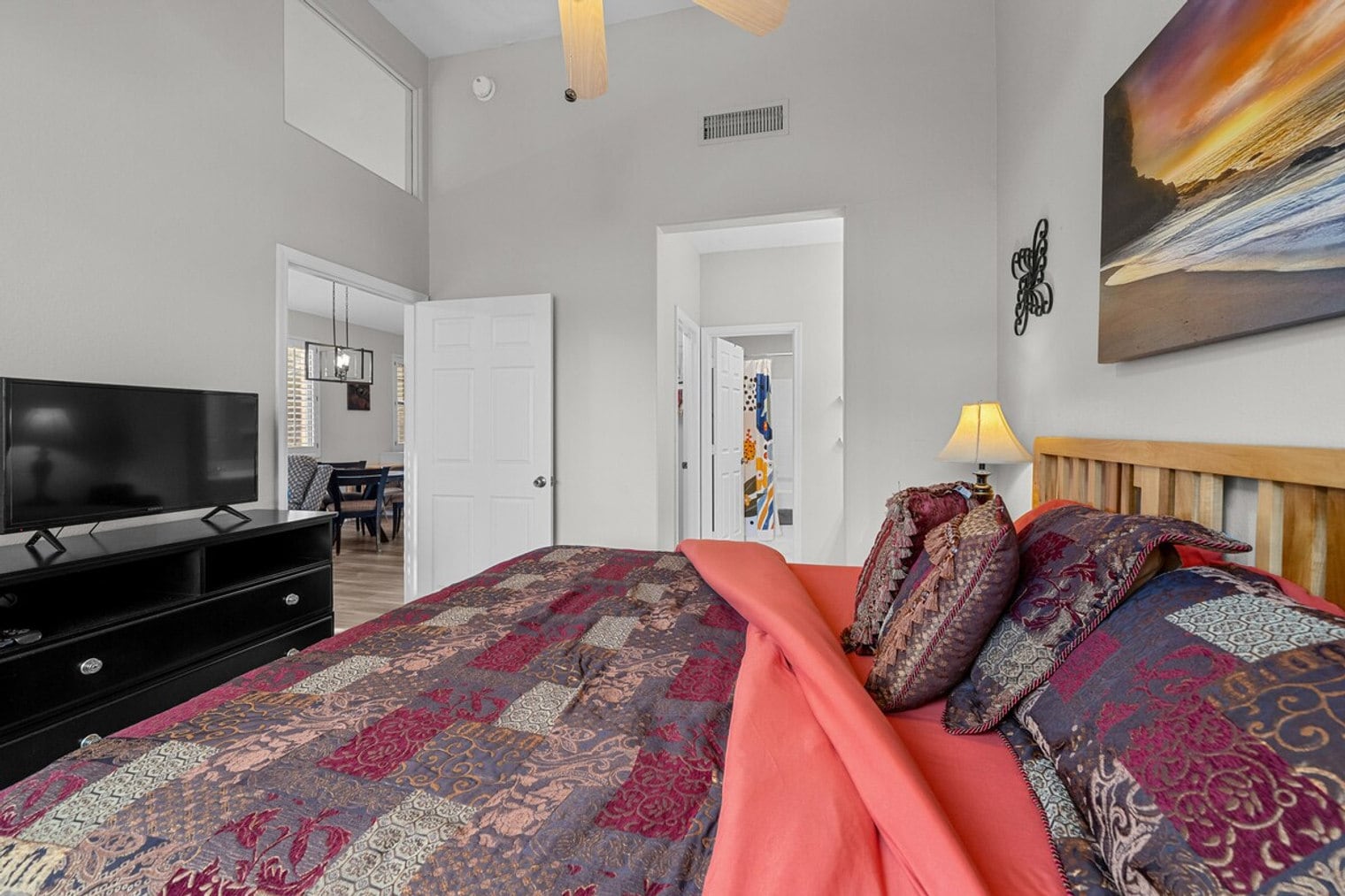 Building Photo - 3422 E University Dr