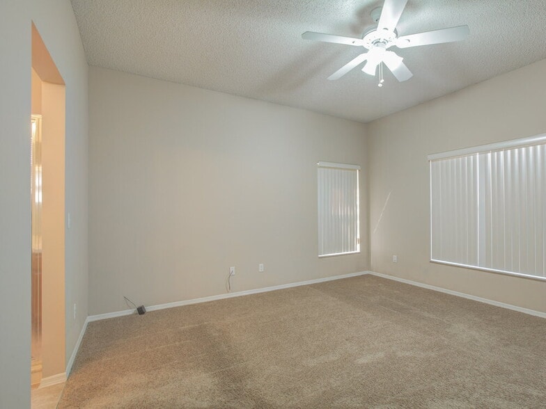 Building Photo - 1760 Sparkling Water Cir