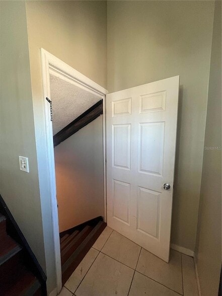 Building Photo - 1824 N Hiawassee Rd