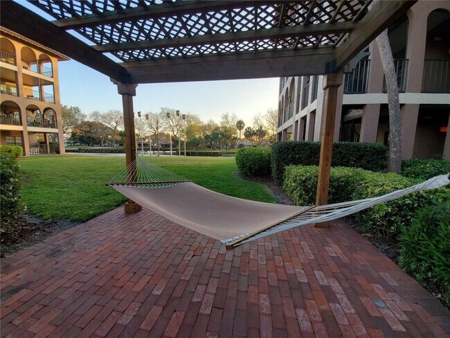Building Photo - 6100 Gulfport Blvd S