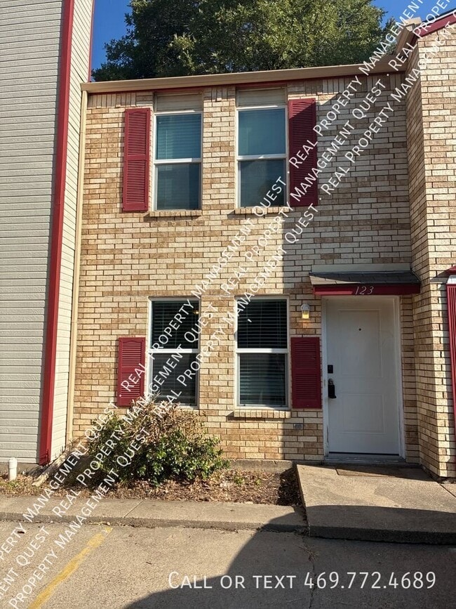 Building Photo - 123 Austin Stone Dr