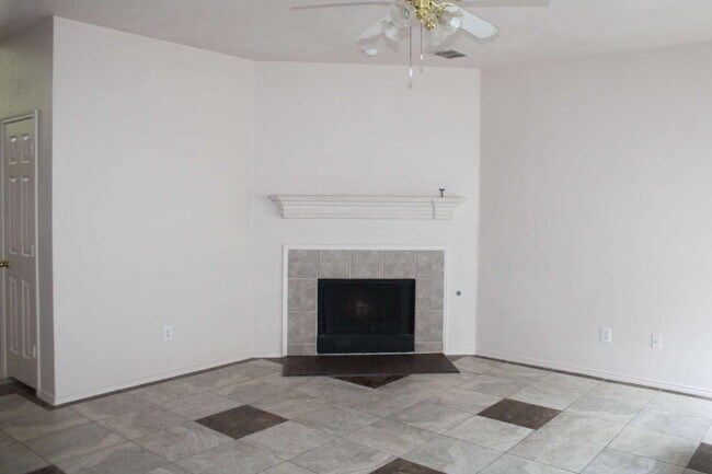 Building Photo - 1608 Broadmore, Allen, TX.