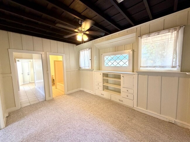 Building Photo - Adorable Downtown Upland Bungalow