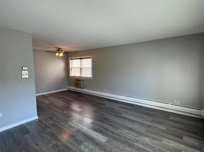 Building Photo - 1 bedroom in OAK LAWN IL 60453