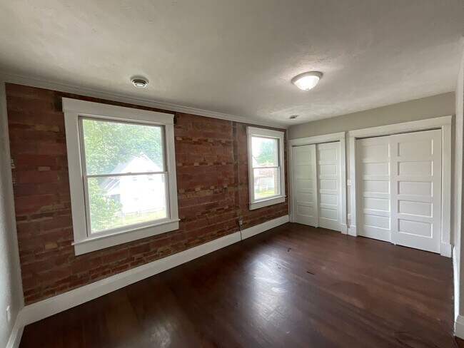 Building Photo - 2082 West 95th Street