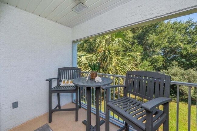 Building Photo - 4276 Calinda Ln