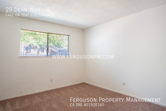 Building Photo - Recently Renovated Duplex in Folsom