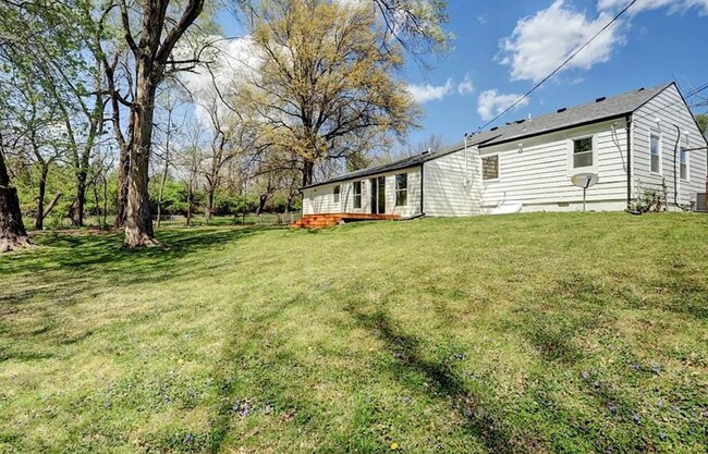 Building Photo - Beautifully remodeled 4-bedroom, 2-bath ho...