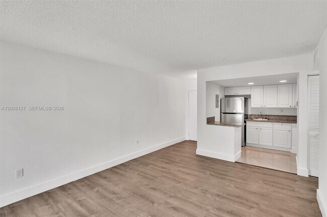 Building Photo - 4335 NW S Tamiami Canal Dr