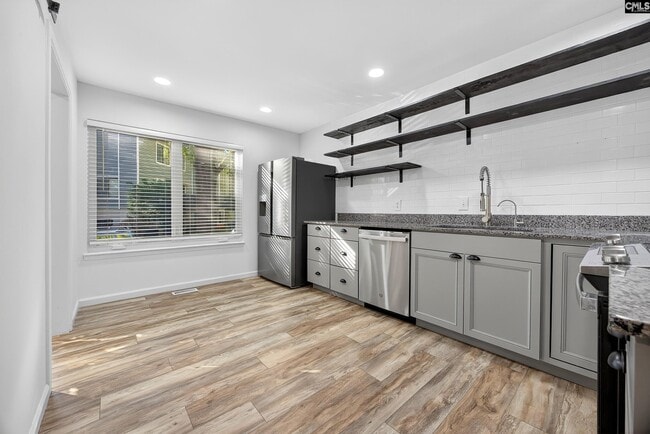 Building Photo - 298 Outrigger Ln