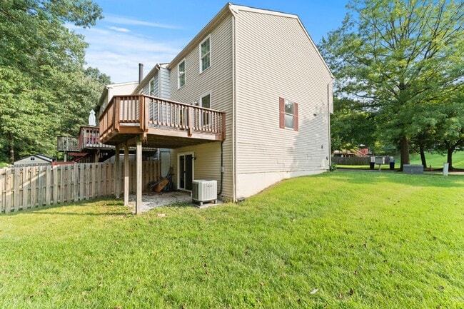 Building Photo - 8161 Sheffield Ct