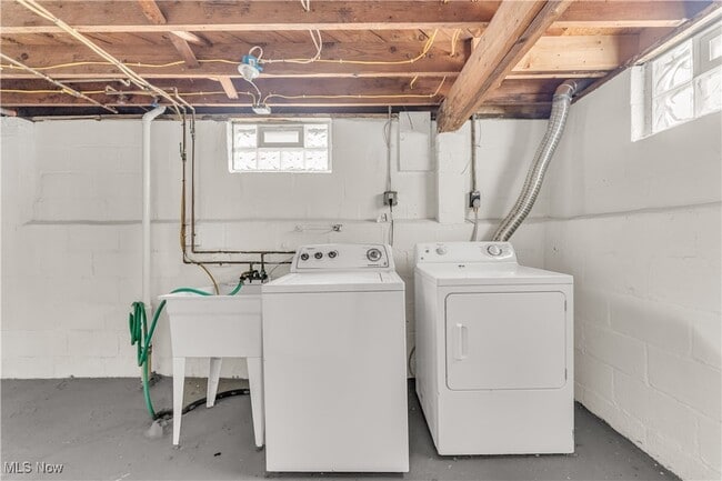 Building Photo - 542 Darlington Dr