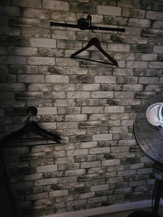 Building Photo - 3585 Rogues Edge Dr NE