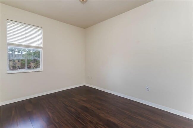 Building Photo - 3481 Merrick Ln