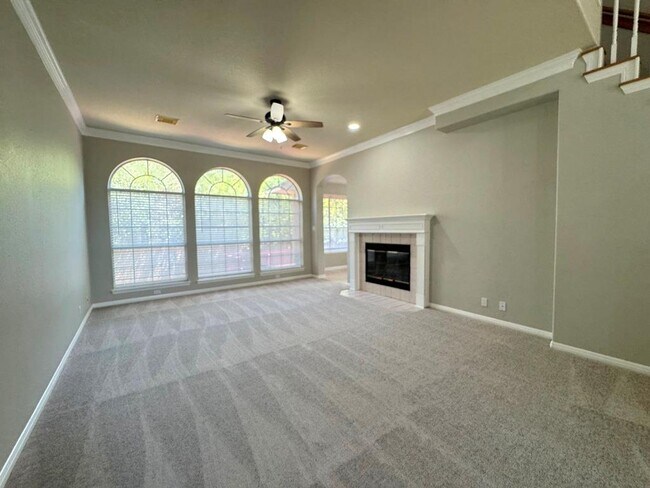 Building Photo - 5844 Back Bay Ln