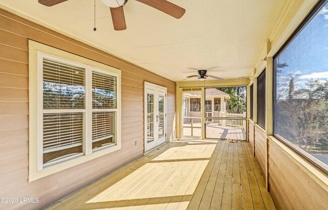 Building Photo - 1812 Dolphin Row Dr