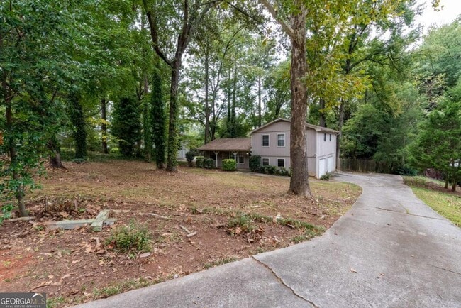 Building Photo - 2275 Camden Ct