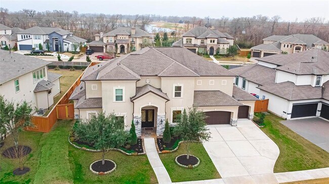 Building Photo - 17519 Galloway Forest Dr