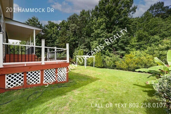 Building Photo - 201 Hammock Dr