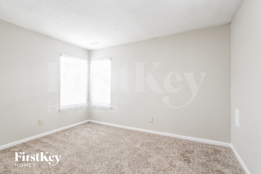 Building Photo - 8145 Maple Stream Ln