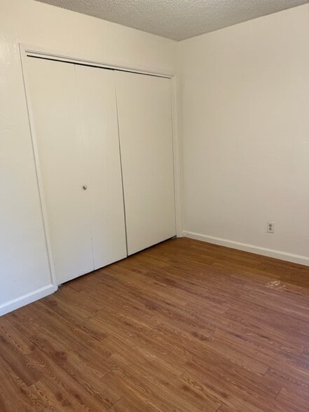 Building Photo - 2616 N Half Moon Dr