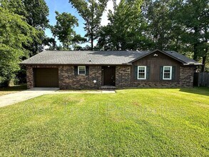 Building Photo - 46 Oak Grove Rd