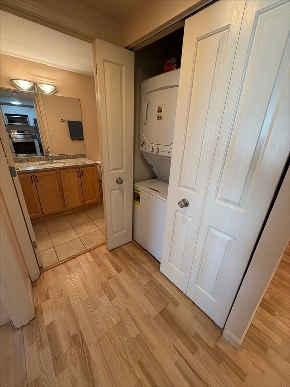 Building Photo - 8 Museum Way