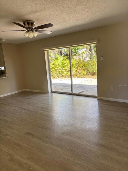 Building Photo - 2012 5th St W