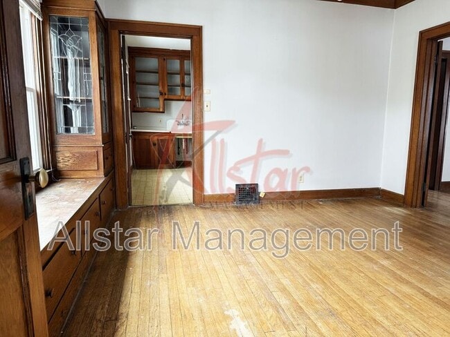 Building Photo - 4115 Henritze Ave