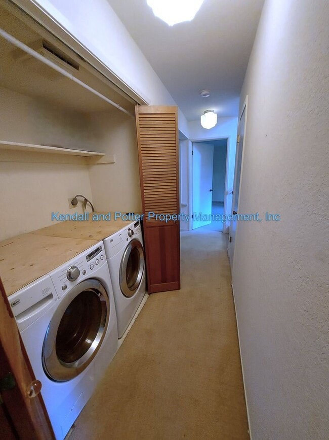 Building Photo - Spacious 3 Bed + Loft in Rio Del Mar