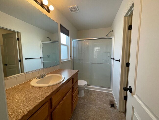Building Photo - Low-Maintenance 3BR Ranch in Johnstown Far...