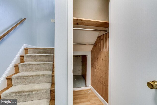 Building Photo - 5001 Ninian Ct