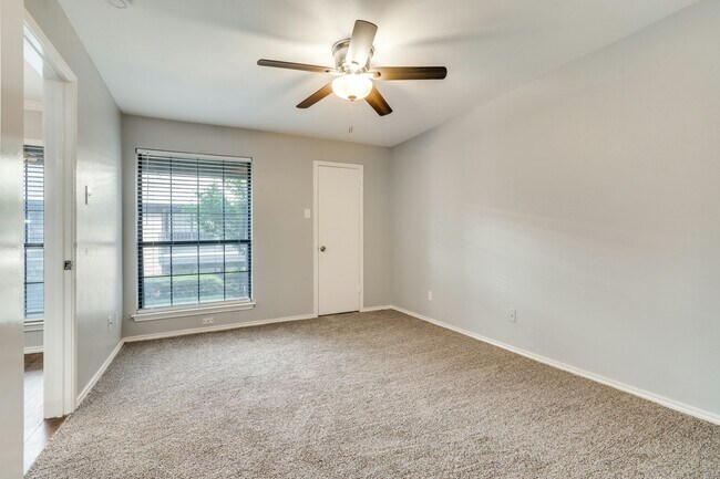 Building Photo - 4420 Chaha Rd