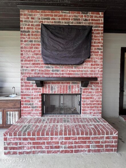 Building Photo - 100 Birchview Dr