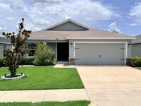 Building Photo - Beautiful 4-Bedroom, 2-Bathroom home - Sol...