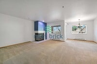 Building Photo - 2 Bedroom, 2 Bathroom Condominium Available for Rent