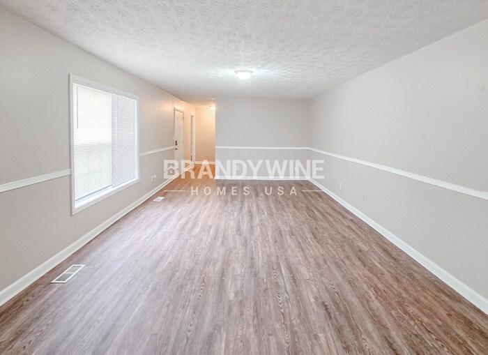 Building Photo - 112 Valerie Ct