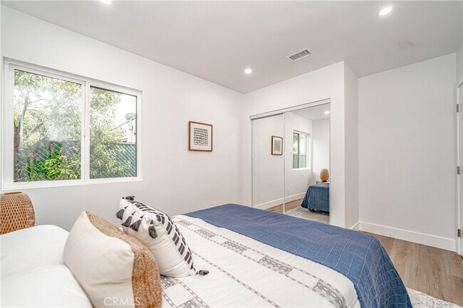 Building Photo - 6520 6th Ave