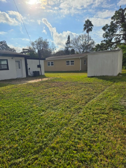 Building Photo - 6615 Del Prado Terrace