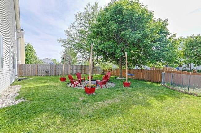 Building Photo - 1854 S Fallbrook Dr