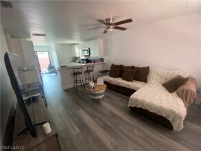 Building Photo - 27650-27652 Imperial Shores Blvd