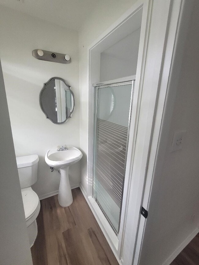 Building Photo - 1212 Rebecca Dr