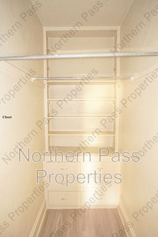 Building Photo - 1419 Wyoming Ave